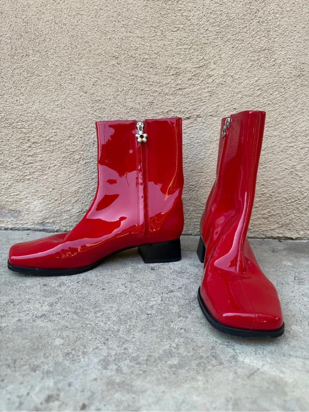 Lisa Says Gah - Quincy Red Patent Boots - Size 9 - NWOT